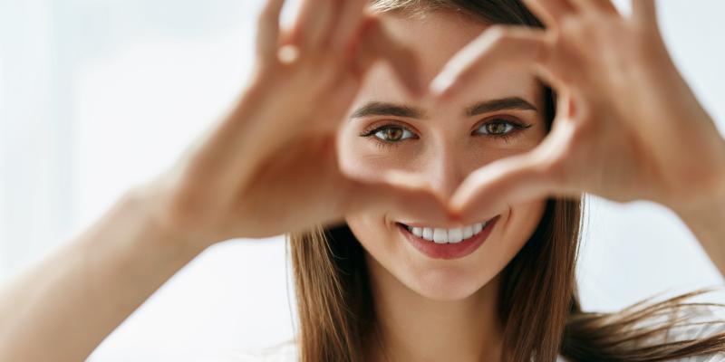 Omega-3 a oczy: komfort widzenia przy długiej pracy z ekranem