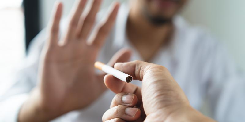 Nikotynowa terapia zastępcza – jak działają gumy do żucia na rzucanie palenia?