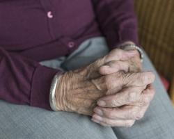 Oddziały geriatryczne leczą seniorów skuteczniej