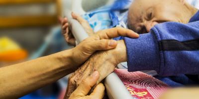 Opieka paliatywna i hospicyjna 