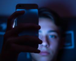 Jedna trzecia nastolatków może już być uzależniona od internetu