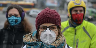 Maseczki ochronne na twarz. Nosić czy nie nosić?