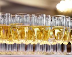 Spożywanie alkoholu w czasie izolacji - pijemy więcej?