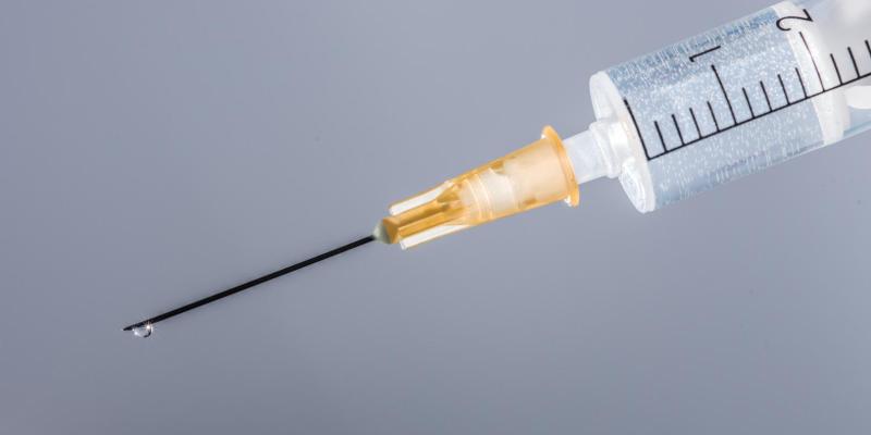 Fakty o bezpieczeństwie i skuteczności szczepień przeciw COVID-19