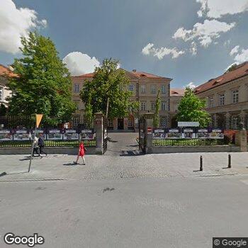 Zdjęcie budynku ZOZ i Rehabilitacji Centrum Obsługi Osób Źle Słyszących