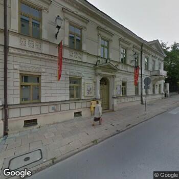 Zdjęcie budynku "San-Dent" Gabinet Stomatologiczny Bogusława Ofman-Sander Filip Sander